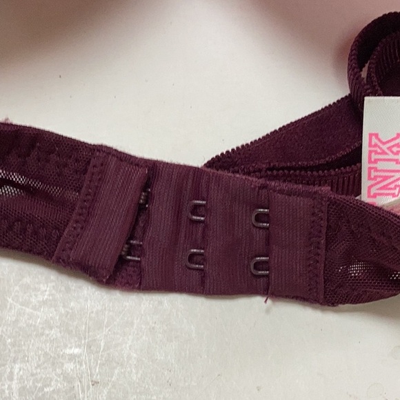 Victoria’s Secret PINK Date Push Up Burgundy Wine Embroidered Lace Bra NWOT - Picture 5 of 11